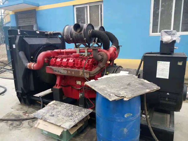 长白关于柴油发电机组水箱污垢的产生与清理