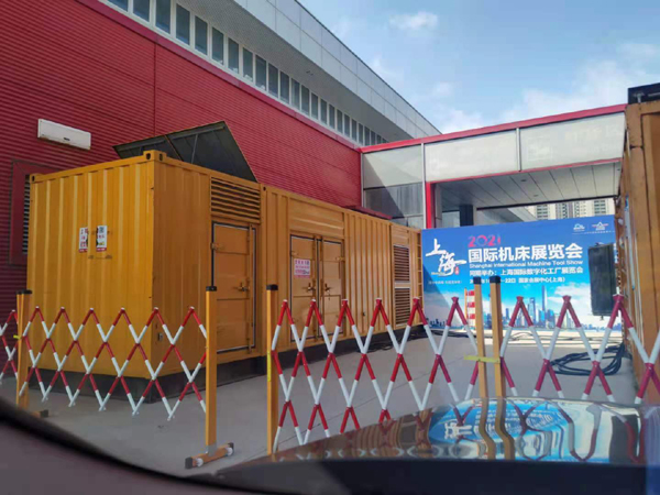 长白发电车出租-发电机无电压或电压太低怎么办？