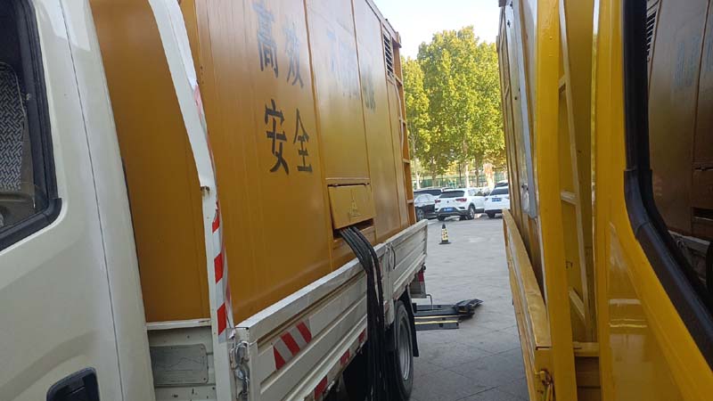 长白如何判断柴油发电机组和UPS电源的切换时间是否符合要求？
