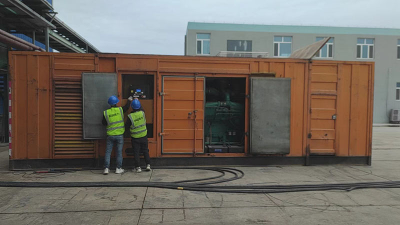 长白如何检查柴油发电机组的机油油位？